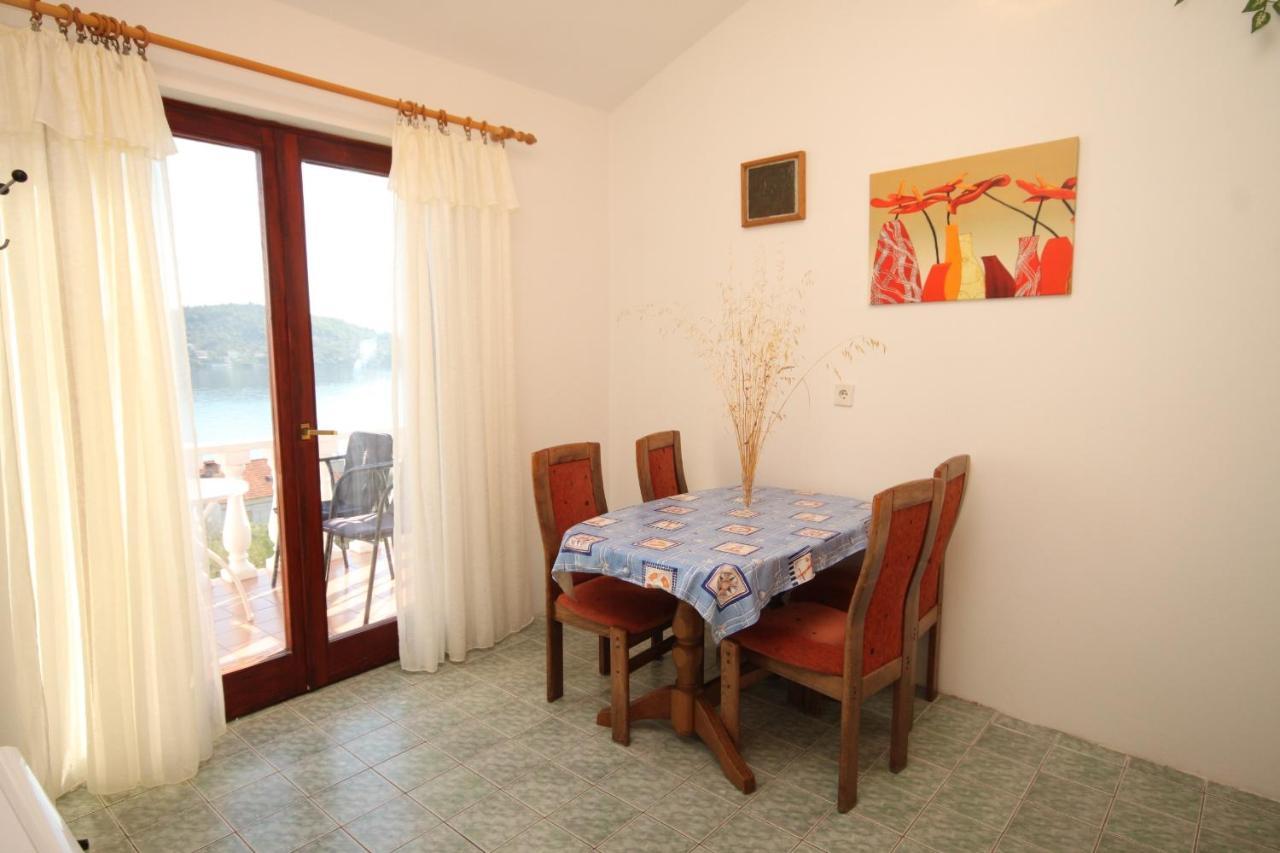 Apartments By The Sea Kali, Ugljan - 8202 Exterior foto